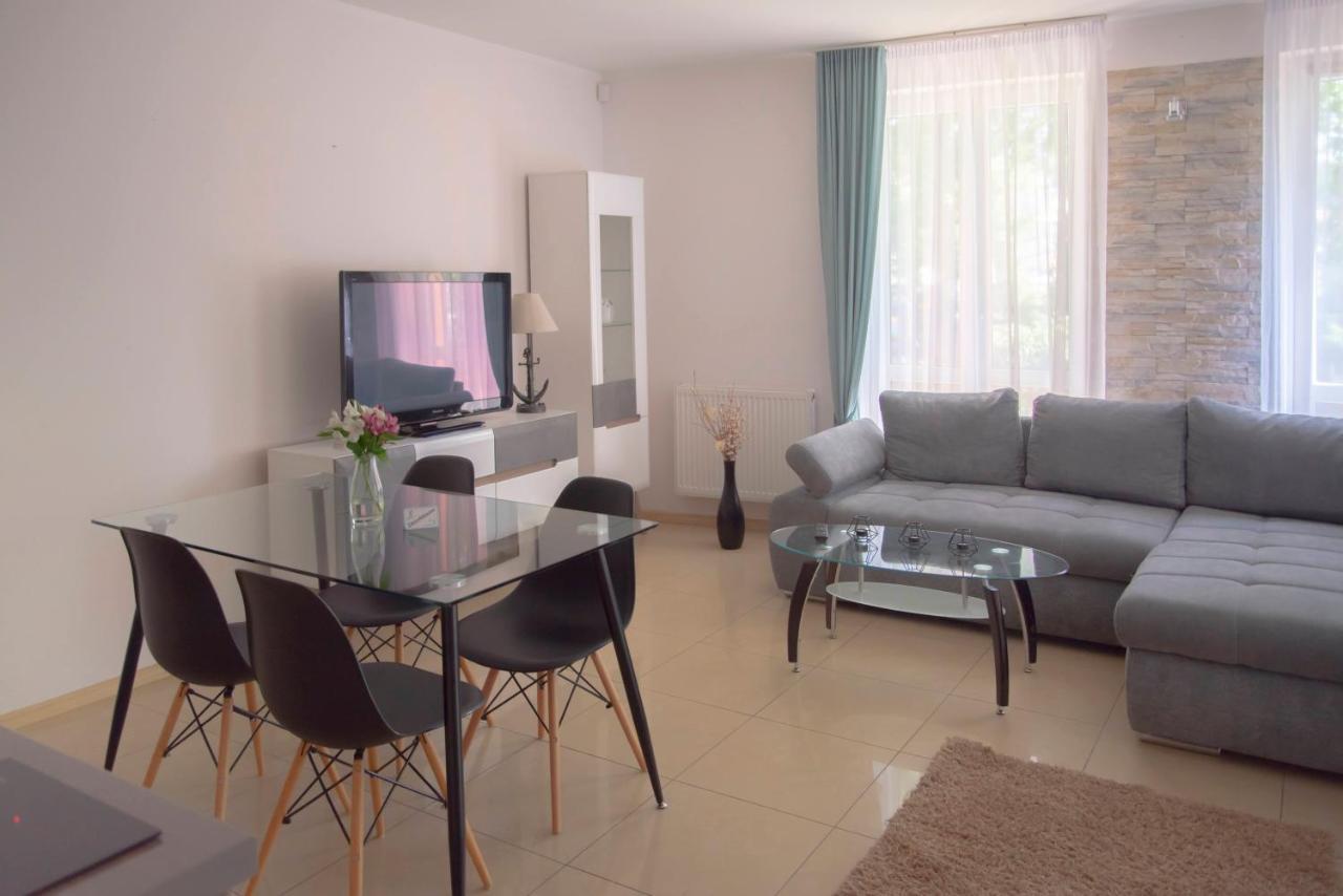 פוביירובו Apartamenty Kornel מראה חיצוני תמונה