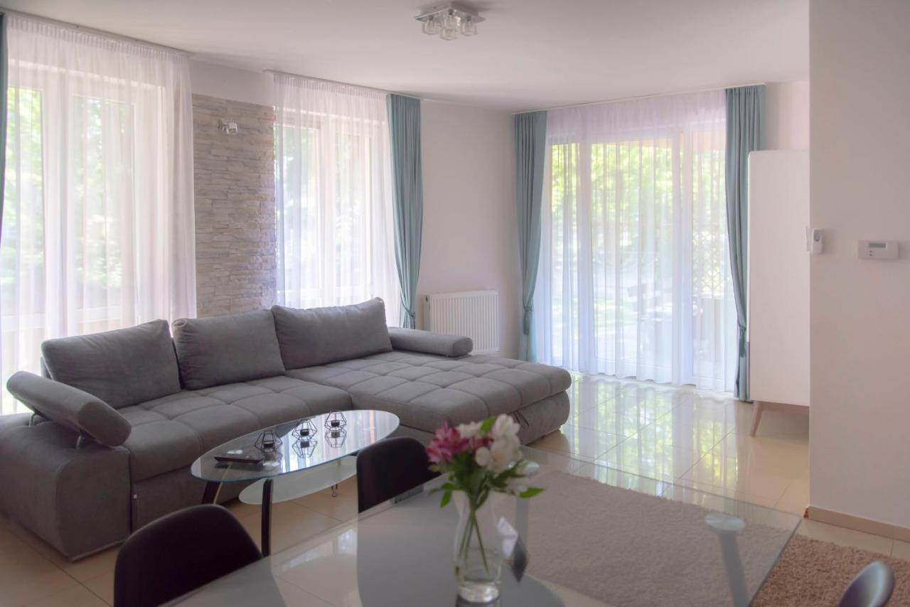 פוביירובו Apartamenty Kornel מראה חיצוני תמונה