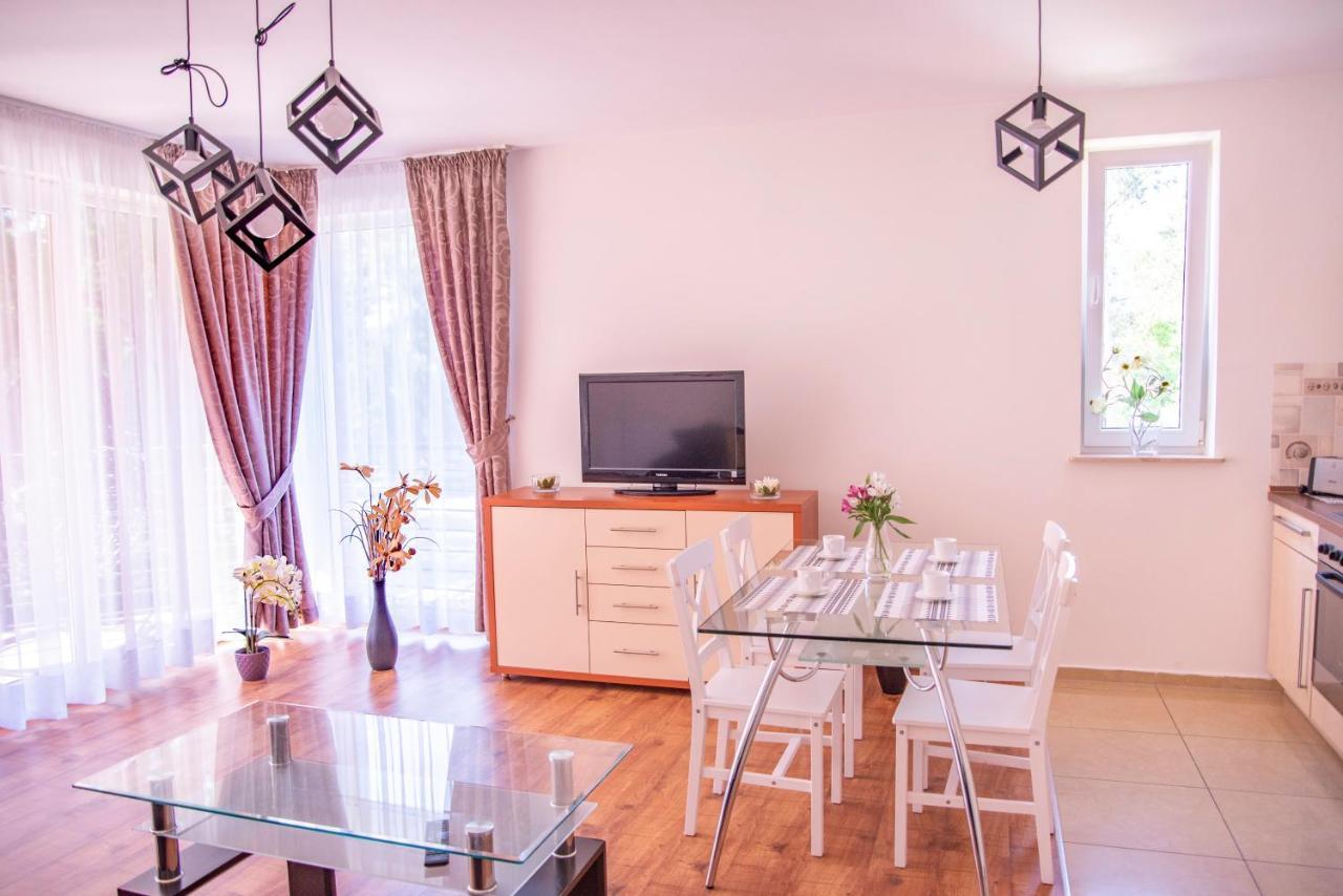 פוביירובו Apartamenty Kornel מראה חיצוני תמונה